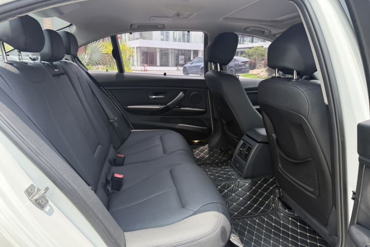 Used BMW 3 Series 2016 316Li Fashion Model Interior 4
