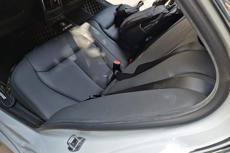 Used BMW 3 Series 2016 316Li Fashion Model Interior 4