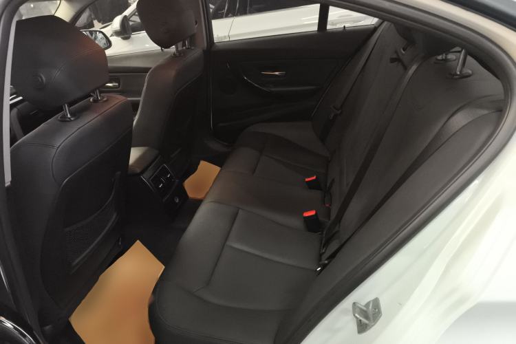 Used BMW 3 Series 2016 316i Fashion Model Interior 4