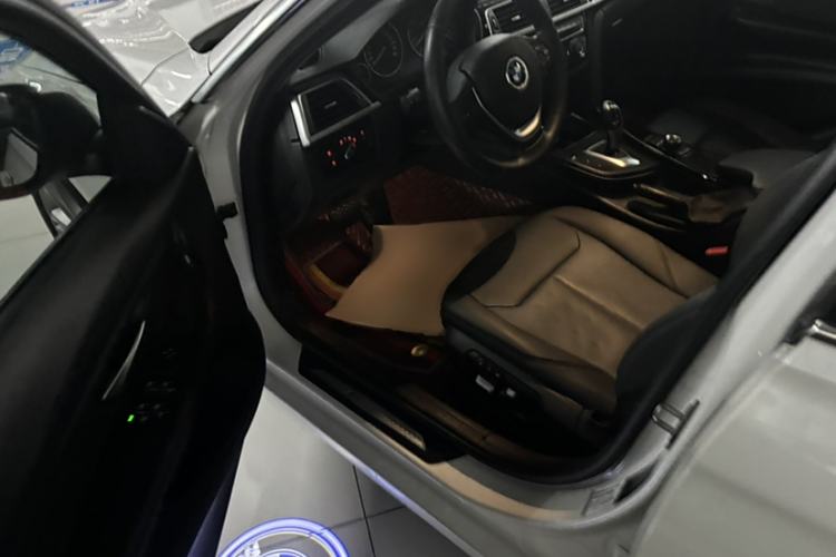 Used BMW 3 Series 2016 320Li Ambition Model Interior 5