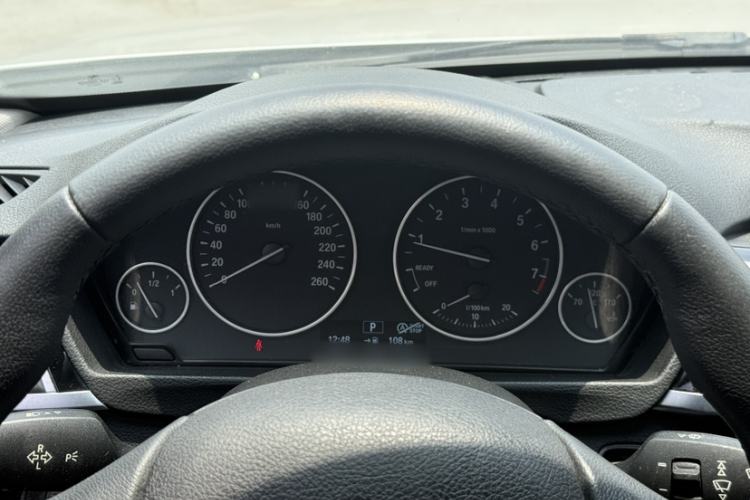 Used BMW 3 Series 2016 316Li Fashion Model Interior 5