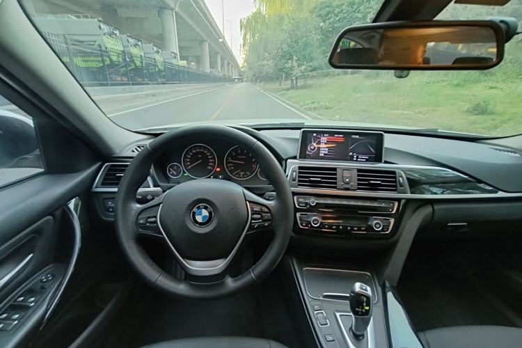 Used BMW 3 Series 2016 316i Fashion Model Interior 5