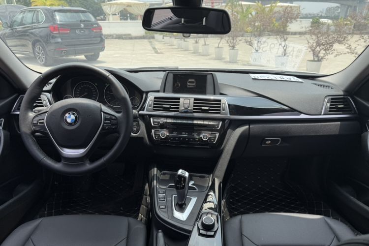 Used BMW 3 Series 2016 316Li Fashion Model Interior 6
