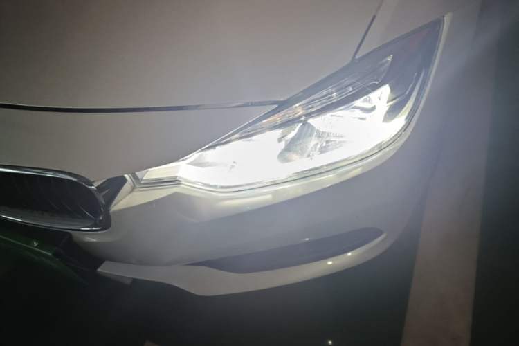 Used BMW 3 Series 2016 320i Fashion Model Left Front Headlight