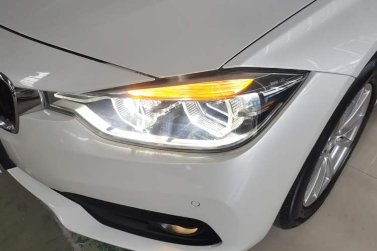 Used BMW 3 Series 2016 316i Fashion Model Left Front Headlight