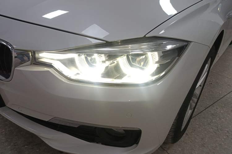 Used BMW 3 Series 2016 320Li Fashion Model Left Front Headlight