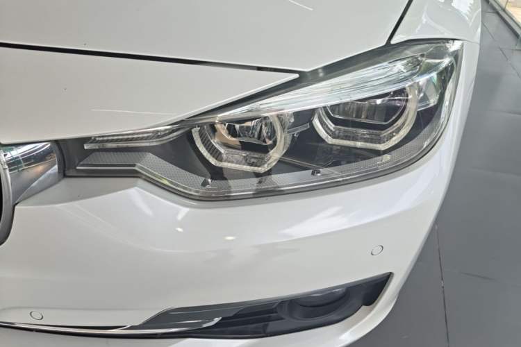Used BMW 3 Series 2016 320Li Luxury Design Package Left Front Headlight