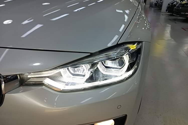 Used BMW 3 Series 2016 320Li Fashion Model Left Front Headlight