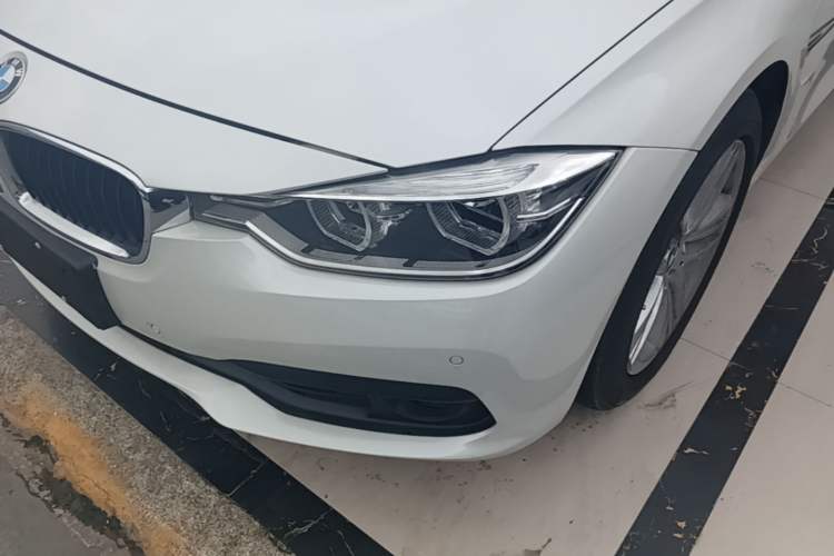 Used BMW 3 Series 2016 320i Fashion Model Left Front Headlight