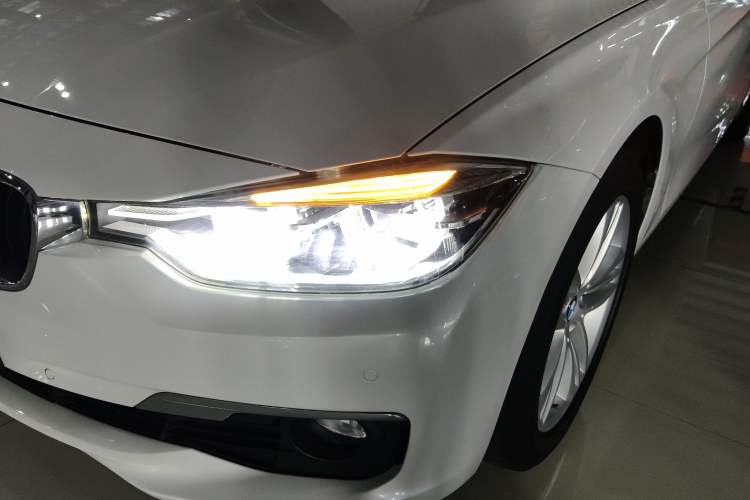 Used BMW 3 Series 2016 320Li Ambition Model Left Front Headlight