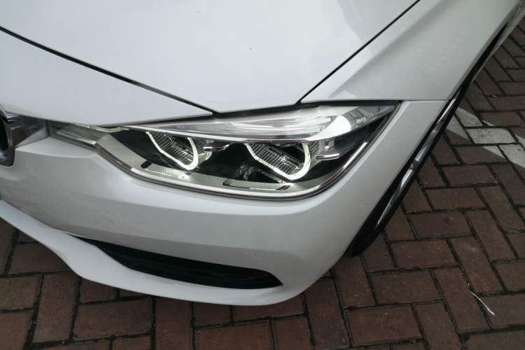Used BMW 3 Series 2016 316i Fashion Model Left Front Headlight