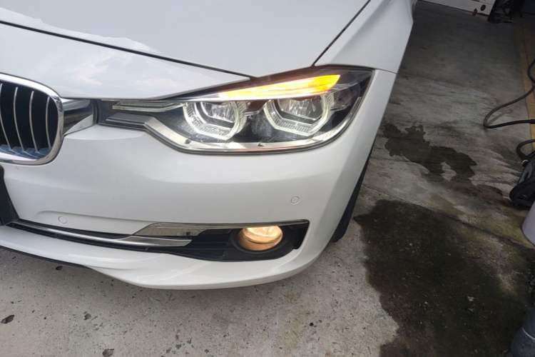 Used BMW 3 Series 2016 320Li Luxury Design Package Left Front Headlight