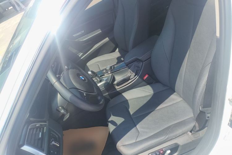 Used BMW 3 Series 2016 320Li Ambition Model Left Front Seat