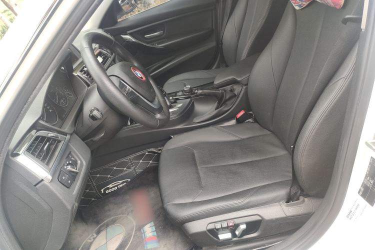 Used BMW 3 Series 2016 316Li Fashion Model Left Front Seat