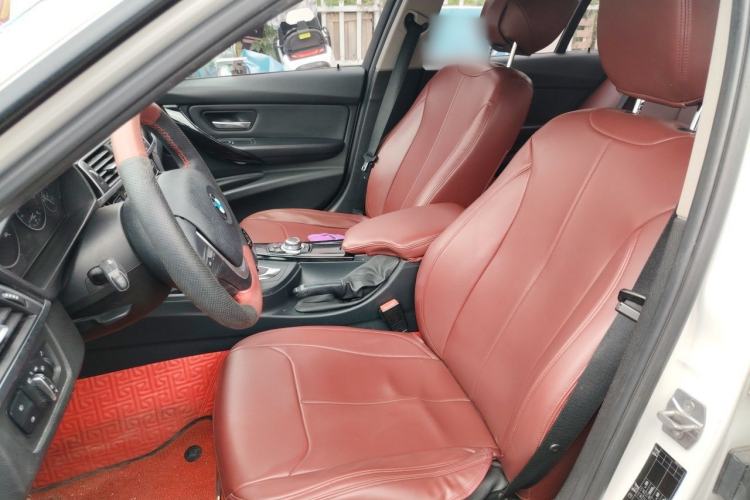 Used BMW 3 Series 2016 320i Fashion Model Left Front Seat