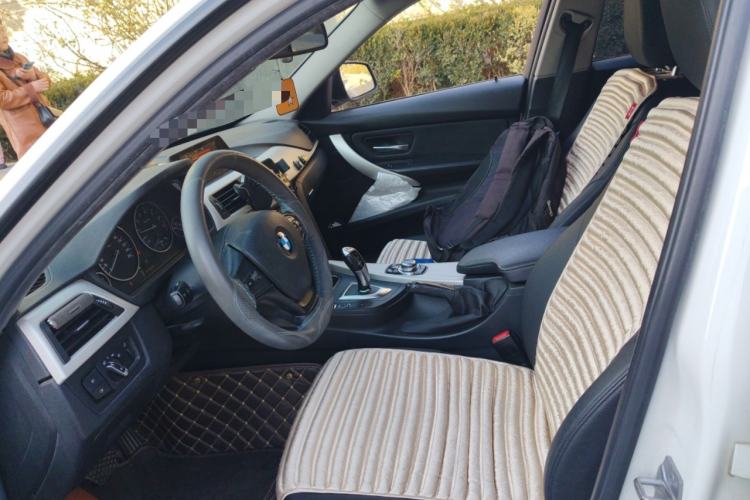 Used BMW 3 Series 2016 320i Fashion Model Left Front Seat