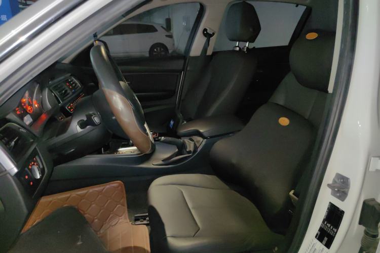 Used BMW 3 Series 2016 320Li Fashion Model Left Front Seat