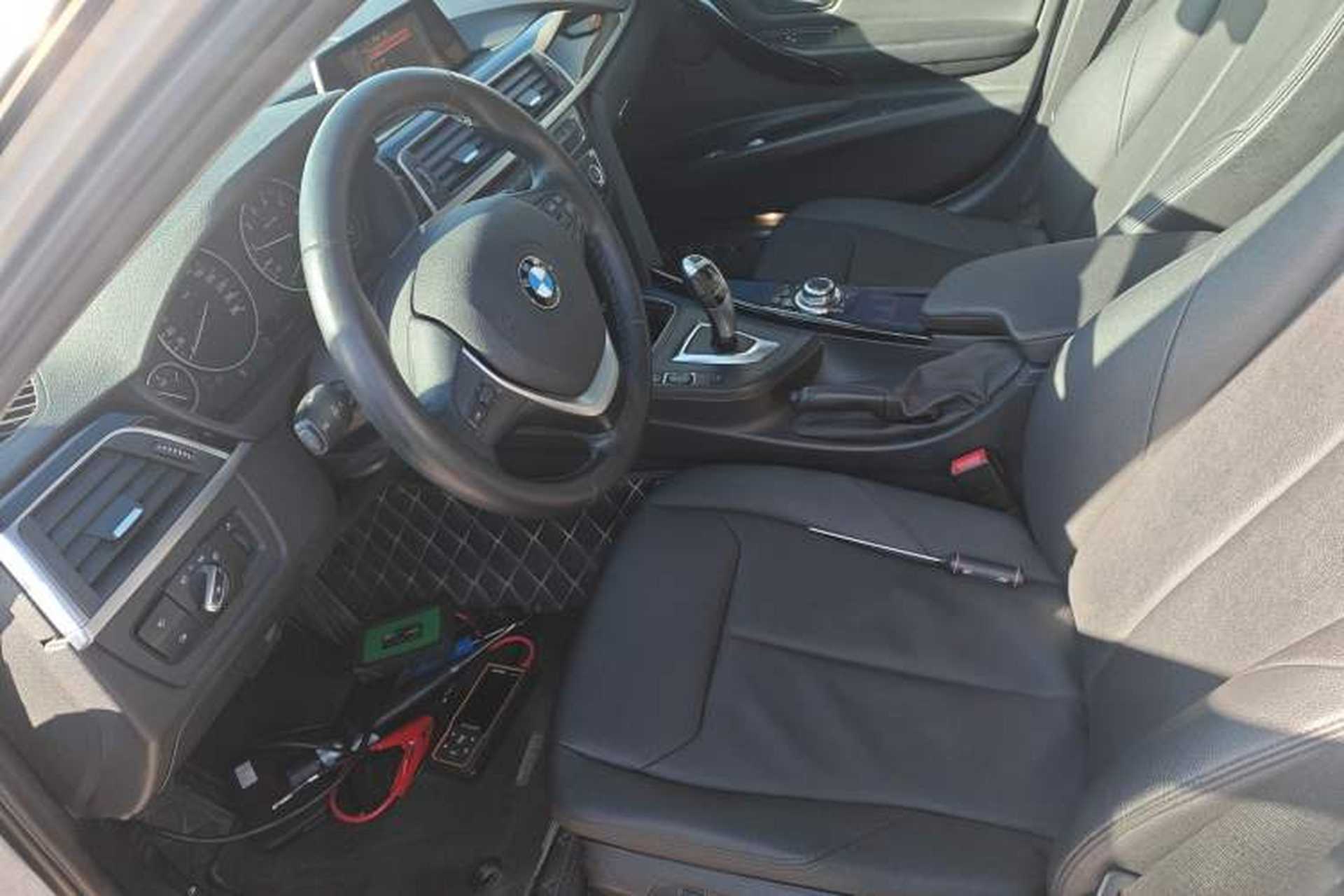 Used BMW 3 Series 2016 320Li Fashion Model Left Front Seat