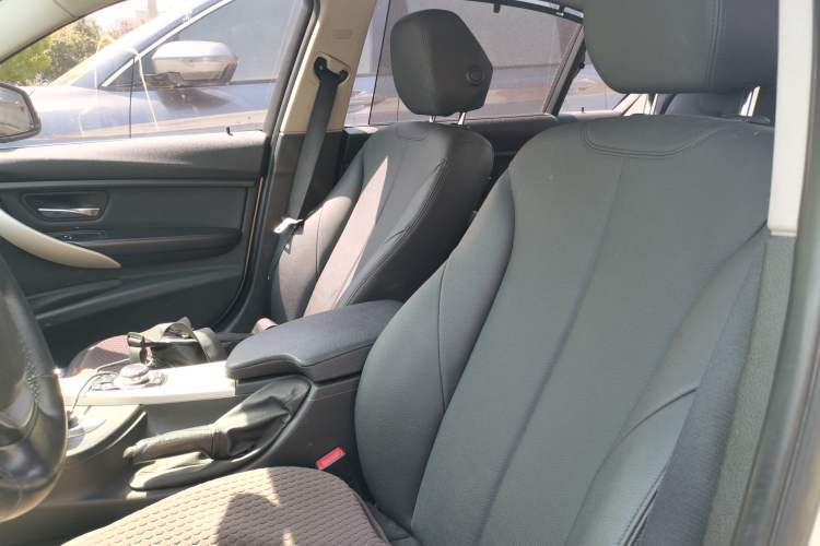 Used BMW 3 Series 2016 320Li Fashion Model Left Front Seat
