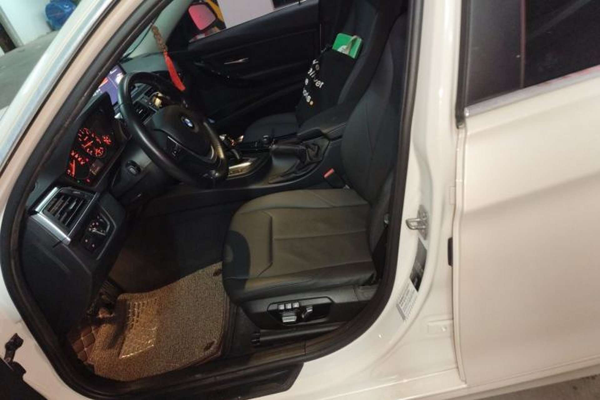 Used BMW 3 Series 2016 320Li Ambition Model Left Front Seat