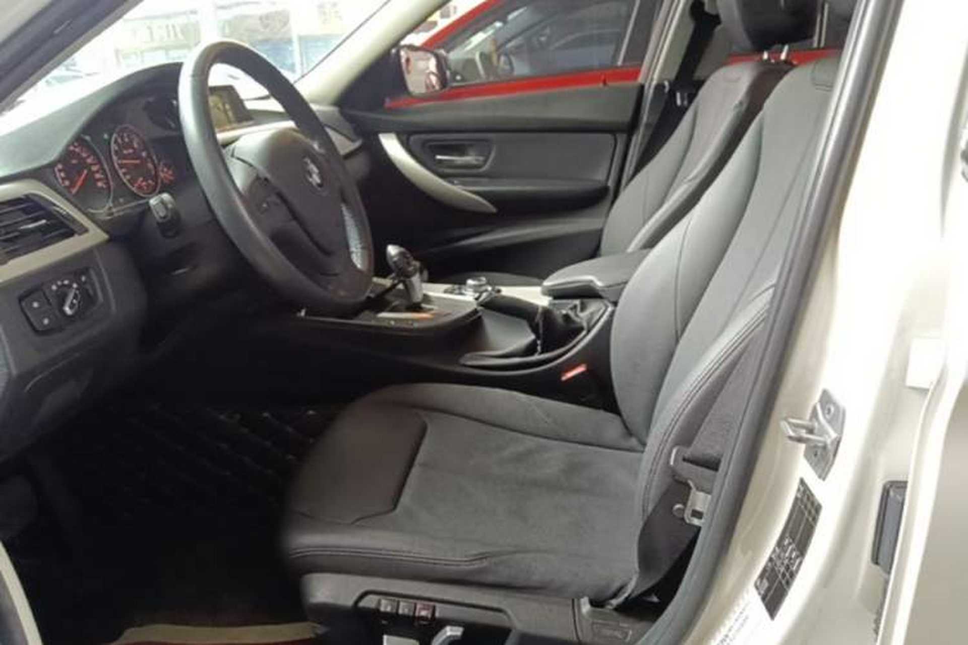 Used BMW 3 Series 2016 320i Fashion Model Left Front Seat