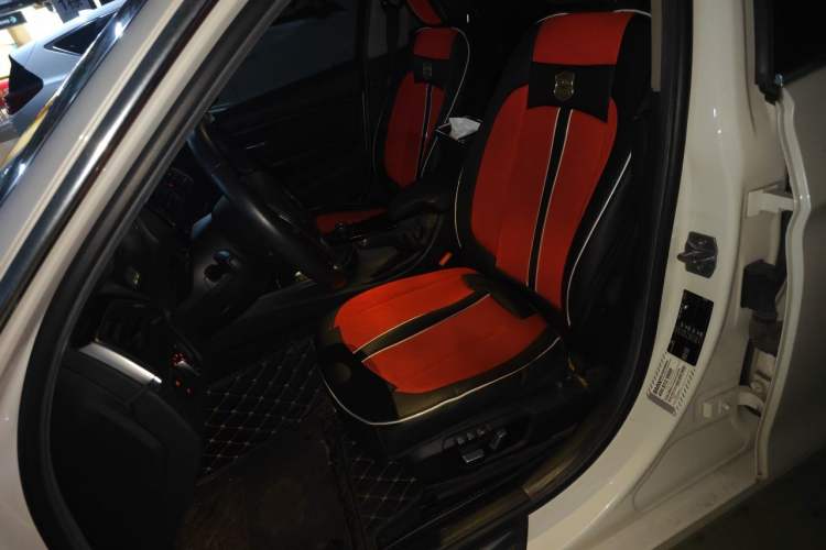 Used BMW 3 Series 2016 328Li Fashion Model Left Front Seat
