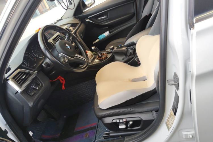 Used BMW 3 Series 2016 320Li Ambition Model Left Front Seat