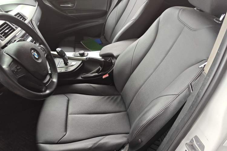 Used BMW 3 Series 2016 320Li Ambition Model Left Front Seat