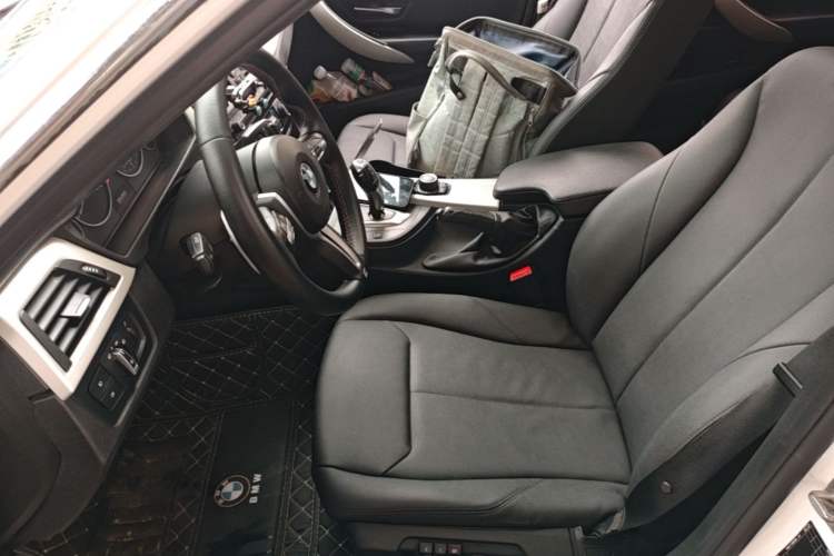 Used BMW 3 Series 2016 320Li Ambition Model Left Front Seat