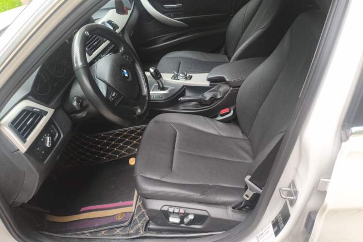 Used BMW 3 Series 2016 320Li Fashion Model Left Front Seat