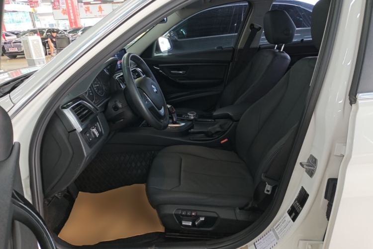 Used BMW 3 Series 2016 320Li Ambition Model Left Front Seat