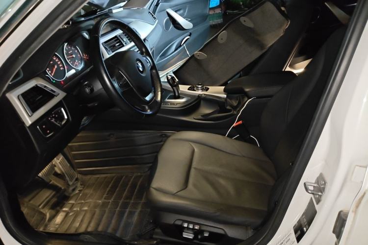 Used BMW 3 Series 2016 320Li Fashion Model Left Front Seat
