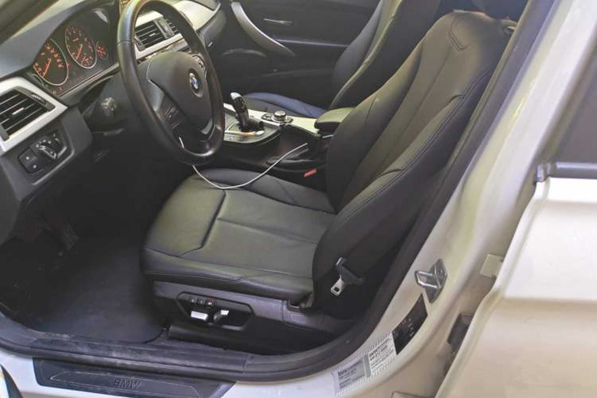 Used BMW 3 Series 2016 320i Fashion Model Left Front Seat