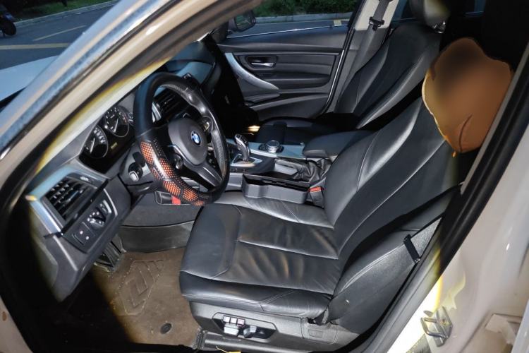 Used BMW 3 Series 2016 328Li Fashion Model Left Front Seat