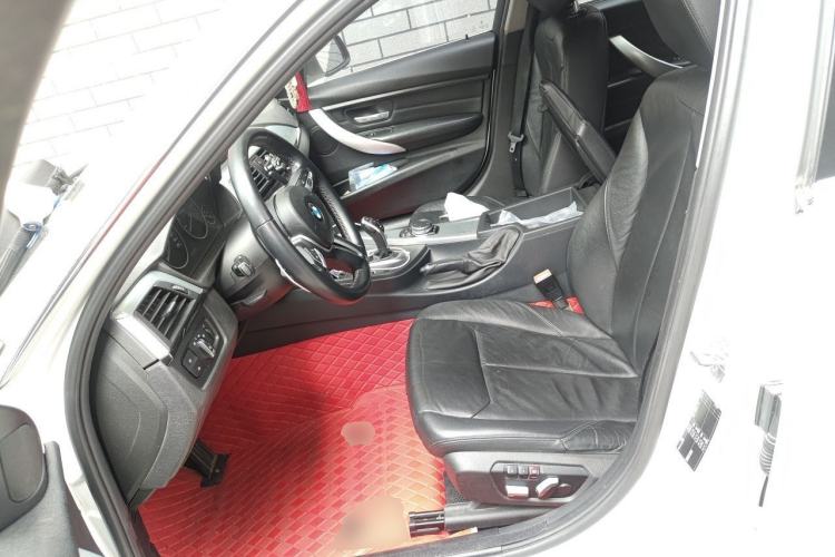 Used BMW 3 Series 2016 328Li Fashion Model Left Front Seat
