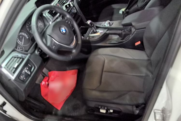 Used BMW 3 Series 2016 320Li Fashion Model Left Front Seat