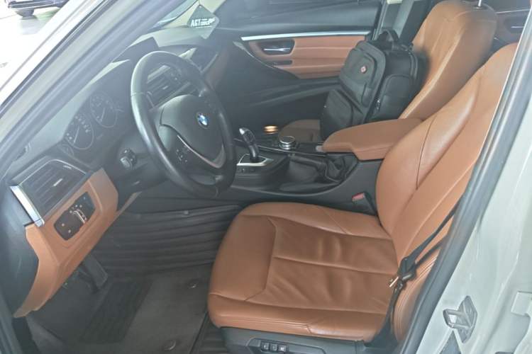 Used BMW 3 Series 2016 320Li Luxury Design Package Left Front Seat