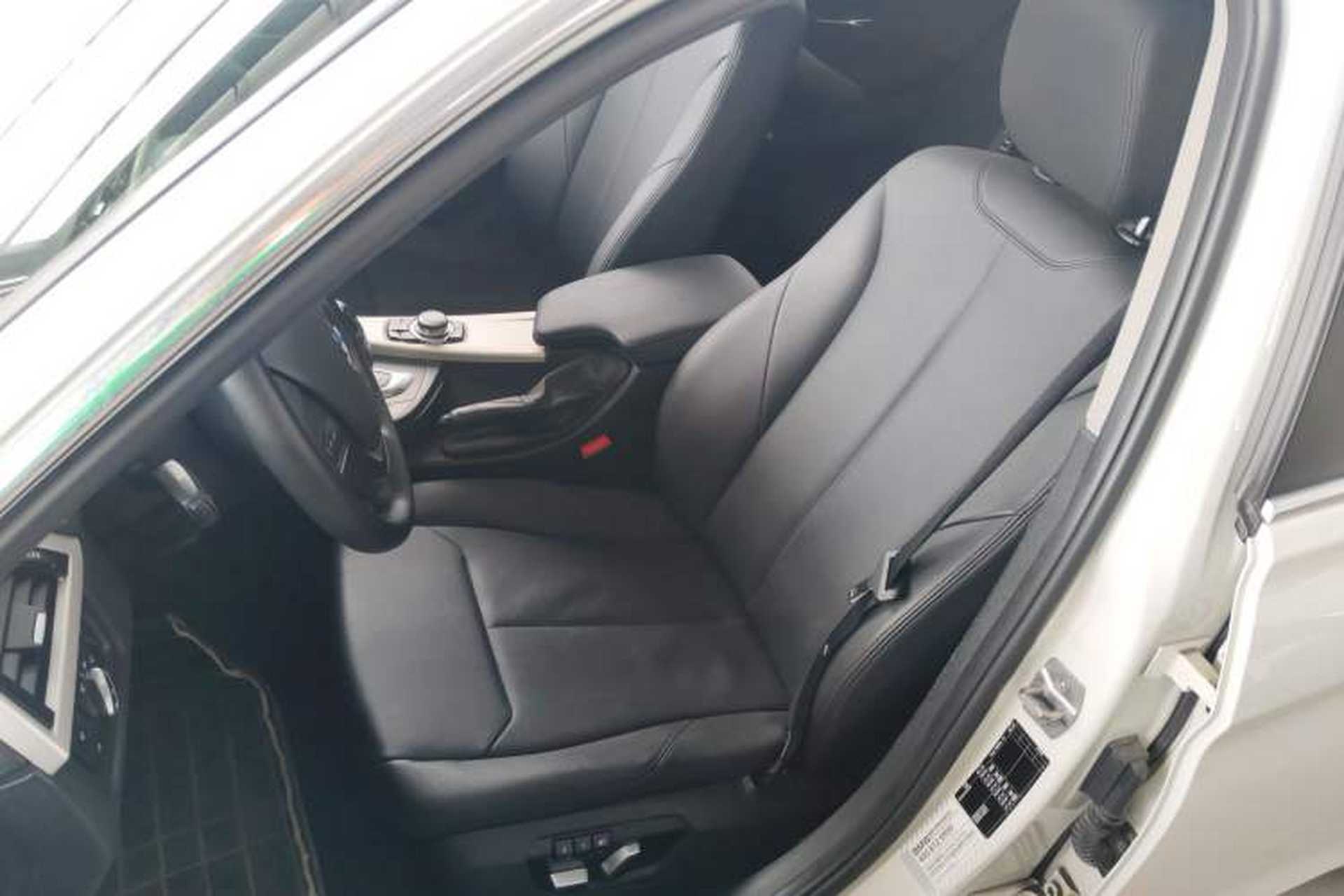 Used BMW 3 Series 2016 320Li Fashion Model Left Front Seat