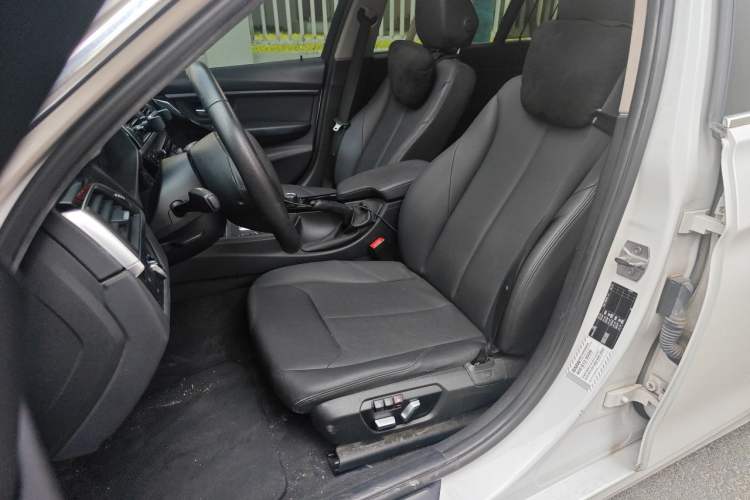 Used BMW 3 Series 2016 320Li Ambition Model Left Front Seat