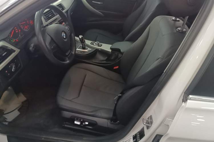 Used BMW 3 Series 2016 320Li Fashion Model Left Front Seat