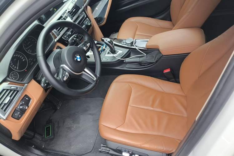 Used BMW 3 Series 2016 328Li Luxury Design Package Left Front Seat