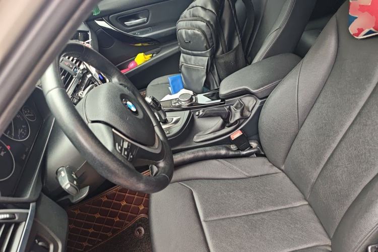 Used BMW 3 Series 2016 320i Fashion Model Left Front Seat