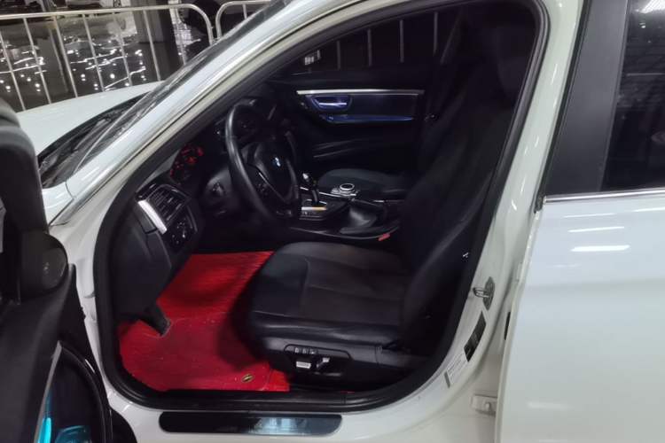 Used BMW 3 Series 2016 320Li Fashion Model Left Front Seat