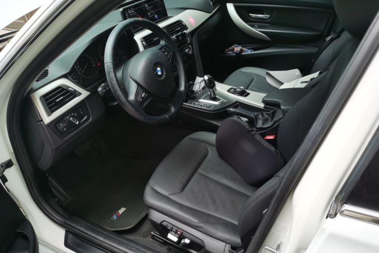 Used BMW 3 Series 2016 320Li Ambition Model Left Front Seat