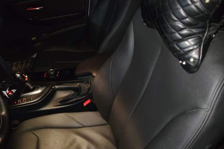 Used BMW 3 Series 2016 316Li Fashion Model Left Front Seat