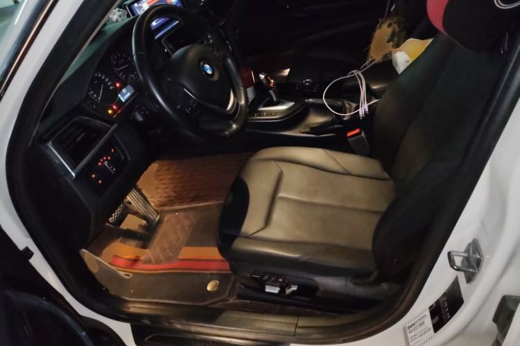 Used BMW 3 Series 2016 320Li Fashion Model Left Front Seat