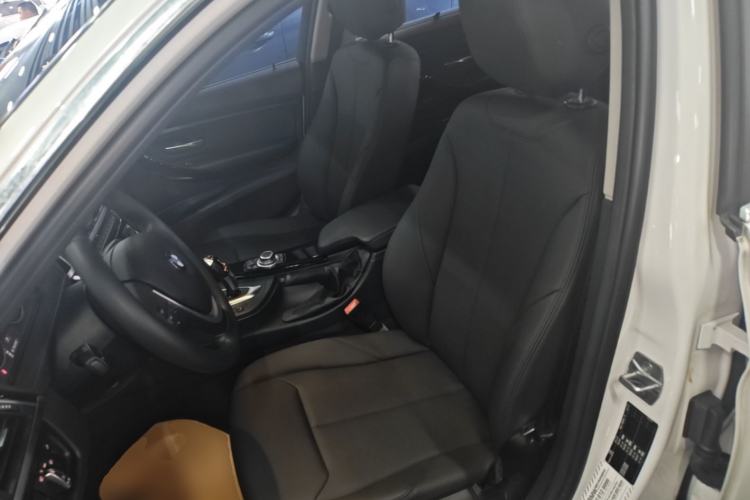 Used BMW 3 Series 2016 320Li Fashion Model Left Front Seat