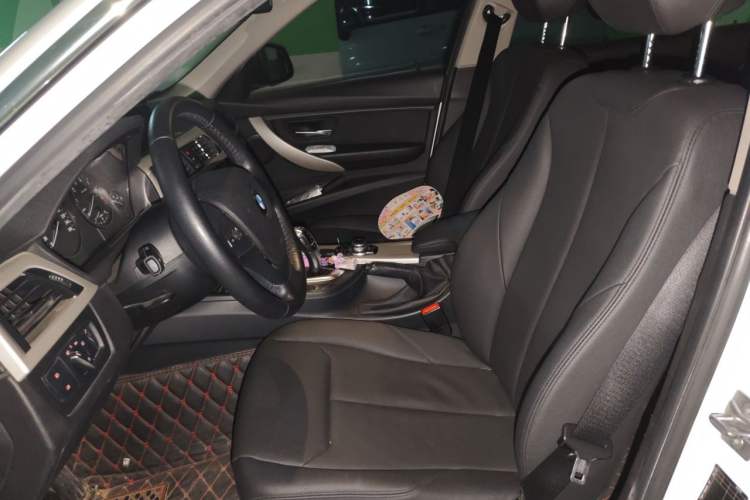 Used BMW 3 Series 2016 320Li Fashion Model Left Front Seat