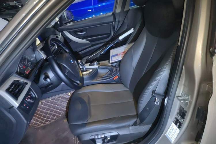 Used BMW 3 Series 2016 320Li Fashion Model Left Front Seat