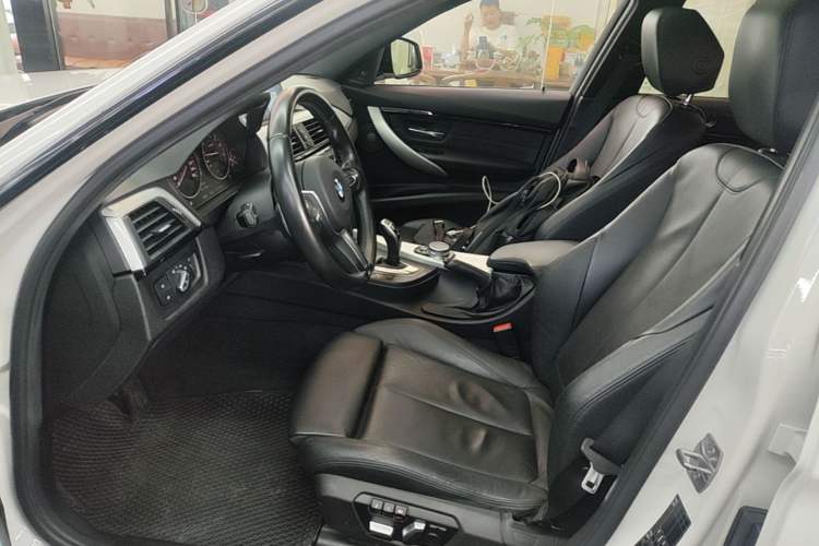 Used BMW 3 Series 2016 328i xDrive M Sport Edition Left Front Seat